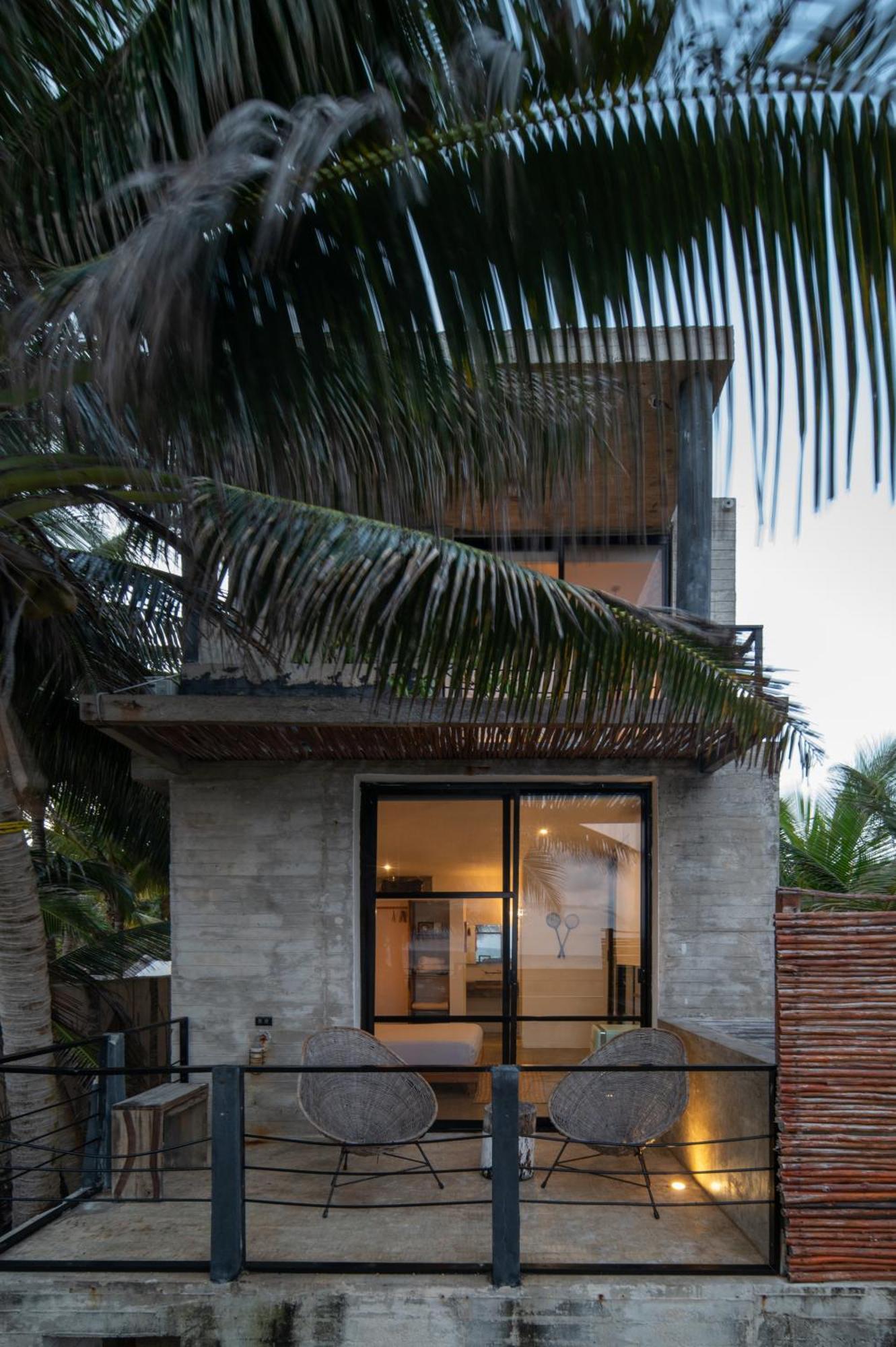 Tropicalito Villa On The Beach Tulum Exterior photo
