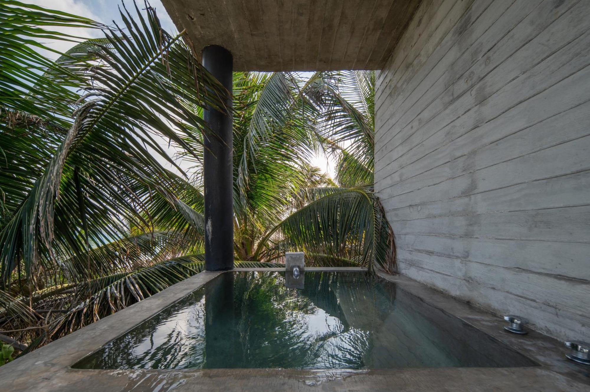 Tropicalito Villa On The Beach Tulum Exterior photo
