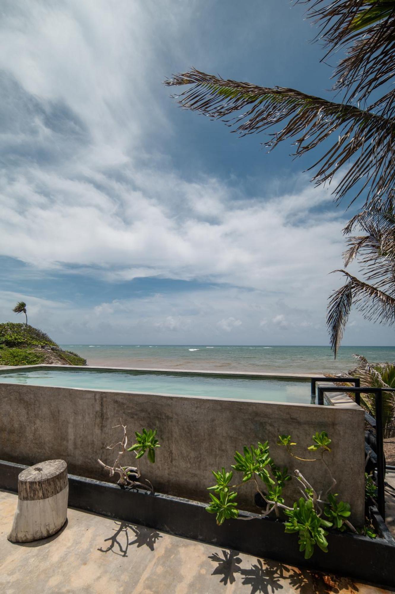Tropicalito Villa On The Beach Tulum Exterior photo
