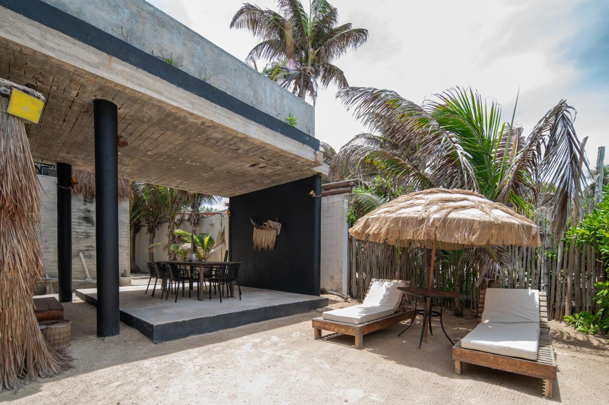 Tropicalito Villa On The Beach Tulum Exterior photo