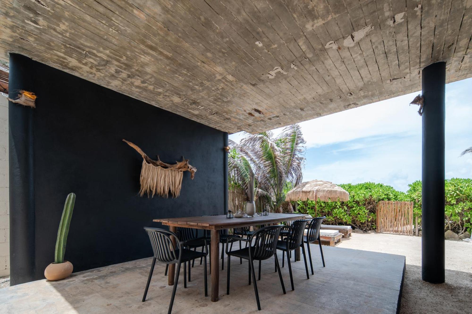 Tropicalito Villa On The Beach Tulum Exterior photo